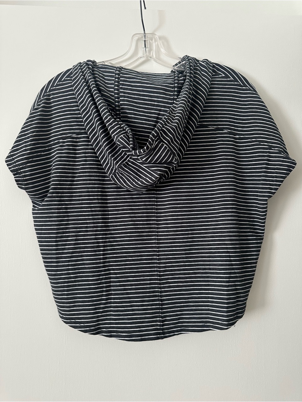 Lululemon Knot Gonna Fly Tee Hood
Modern Stripe Heathered Black White Size 6 - Picture 6 of 7